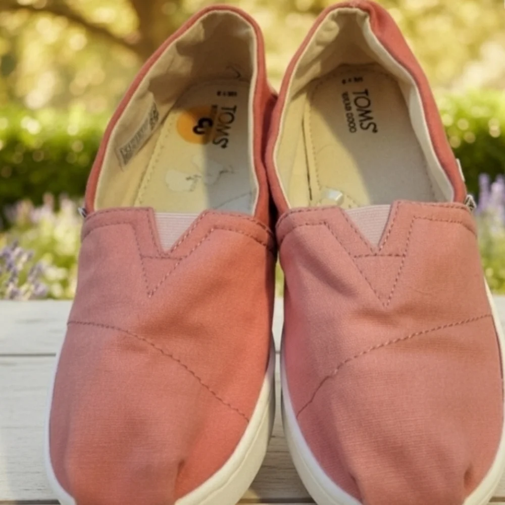 Toms these kid